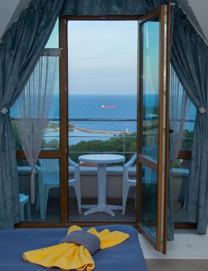Black Sea Narcissus - Quiet Studio With Amazing Sea View Varna Eksteriør bilde