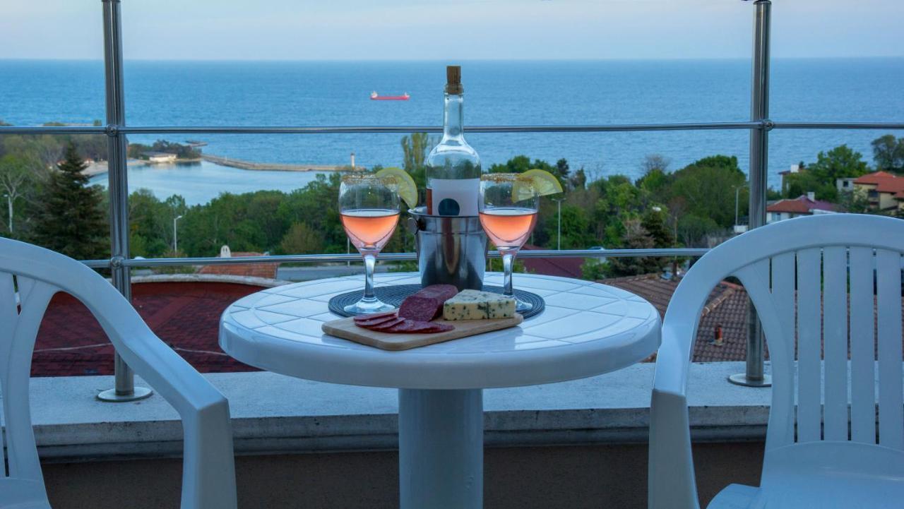 Black Sea Narcissus - Quiet Studio With Amazing Sea View Varna Eksteriør bilde